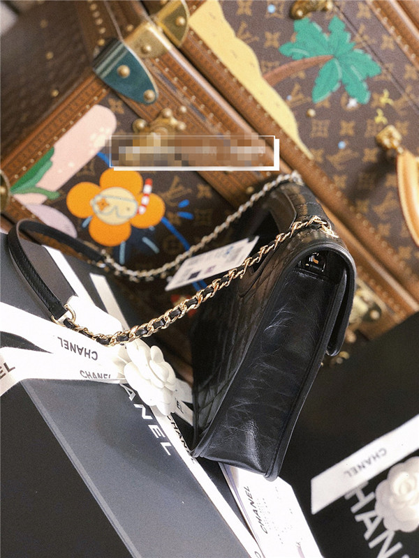 Chanel20 AS1430 早春新款徽章纸袋包，法式优雅代表- 顶奢网