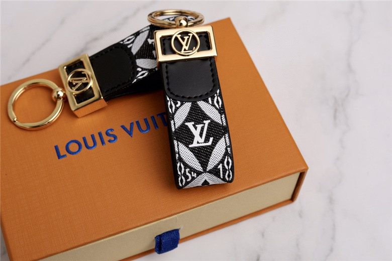 Louis Vuitton MONOGRAM Dauphine Dragonne Key Holder (M69313