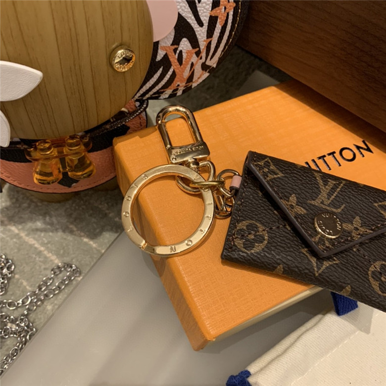 Louis Vuitton Kirigami Pouch Bag Charm And Key Holder (M69003)