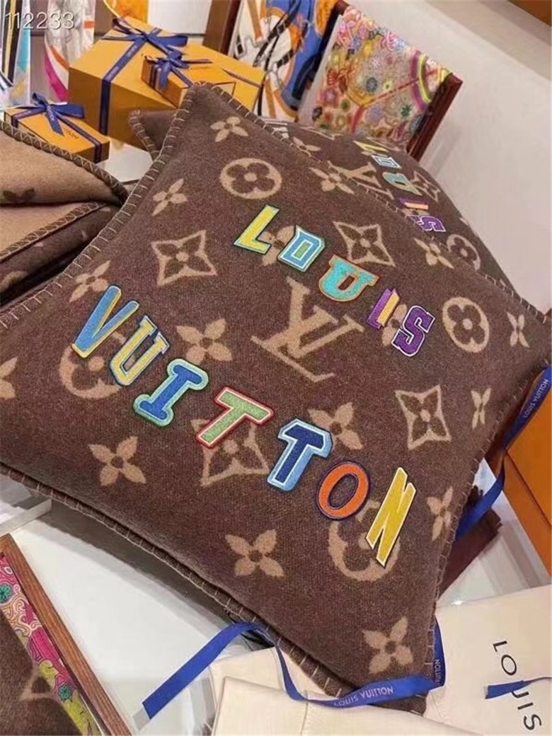 LVXNBA Letters Cushion S00