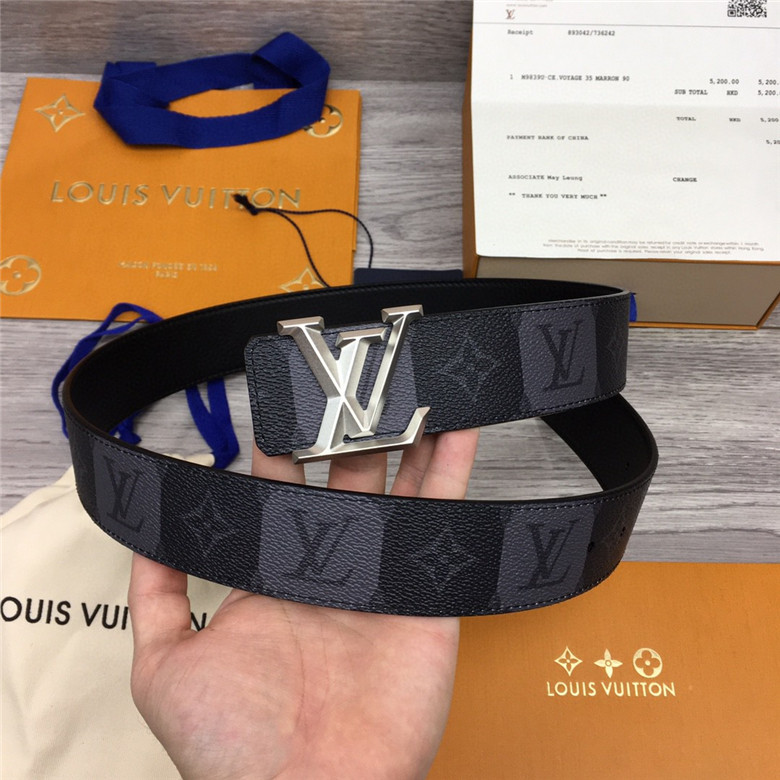 Louis Vuitton M0469T LV PYRAMIDE STRIPES 40MM REVERSIBLE BELT