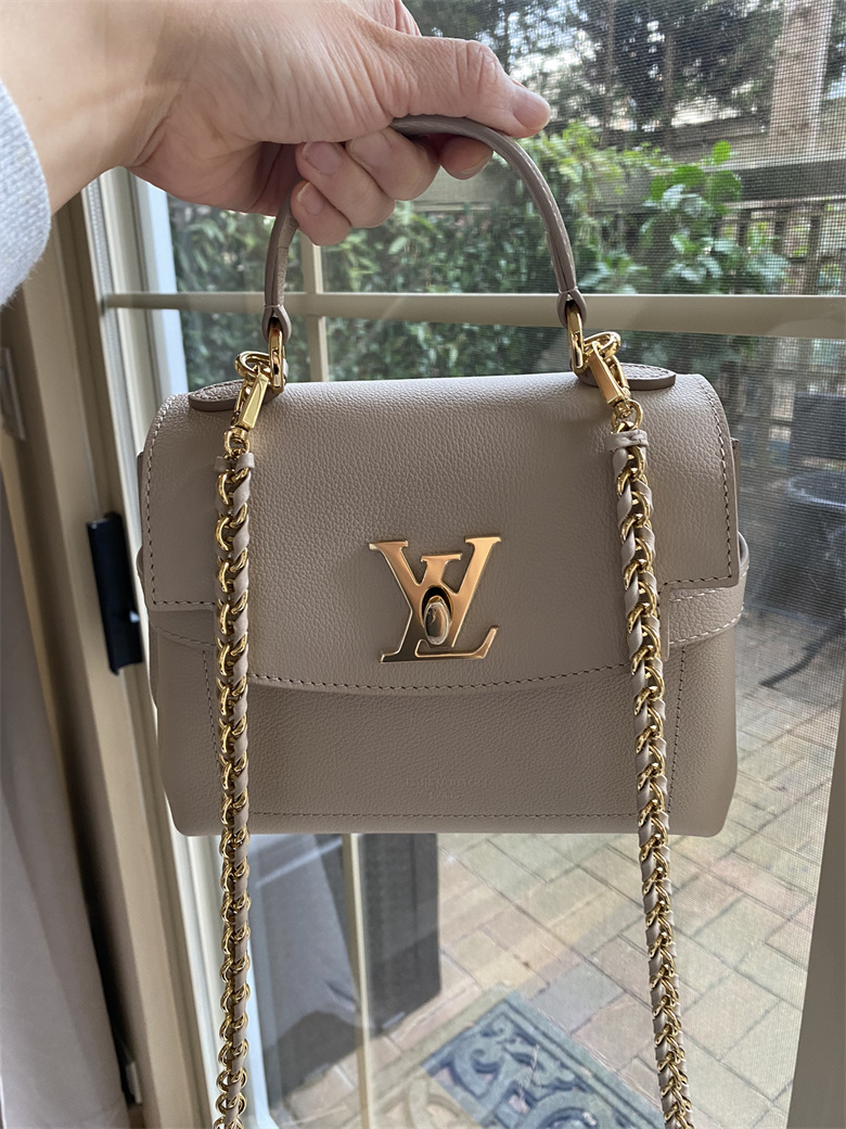 Louis Vuitton M21052 Lockme Ever Mini